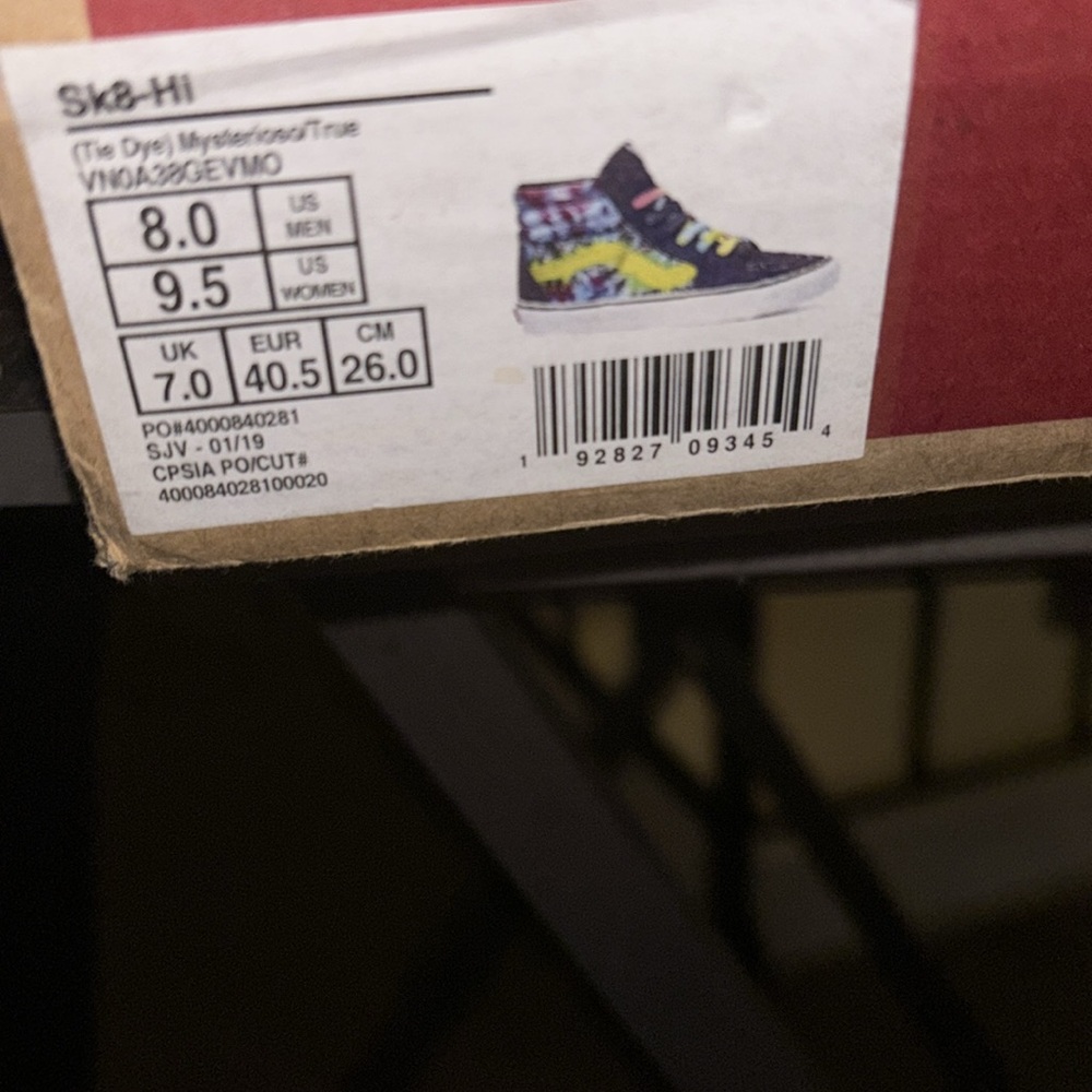 Vans - Picture 5 of 7